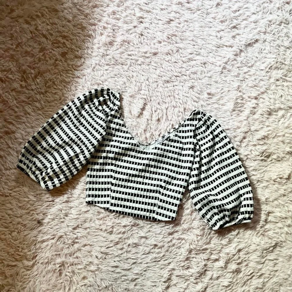Monochrome Chic‎ Retro Flirty Preppy Puff Sleeve Crop Top Womens S Pinup Urban